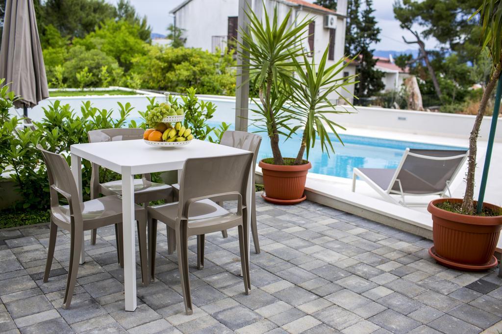Apartments Bago Trogir Exteriör bild