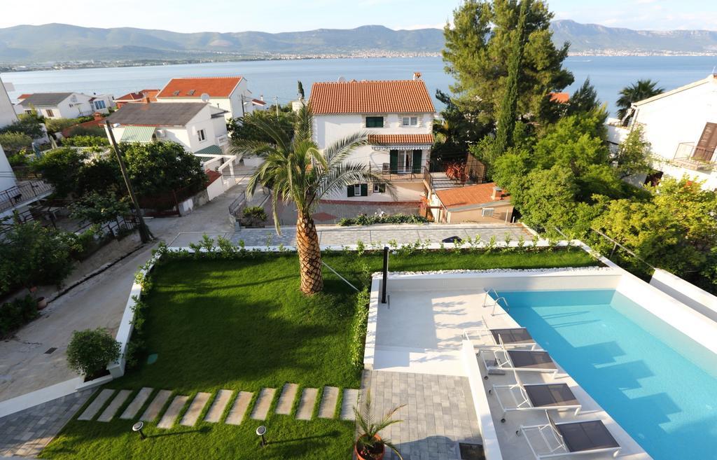 Apartments Bago Trogir Exteriör bild