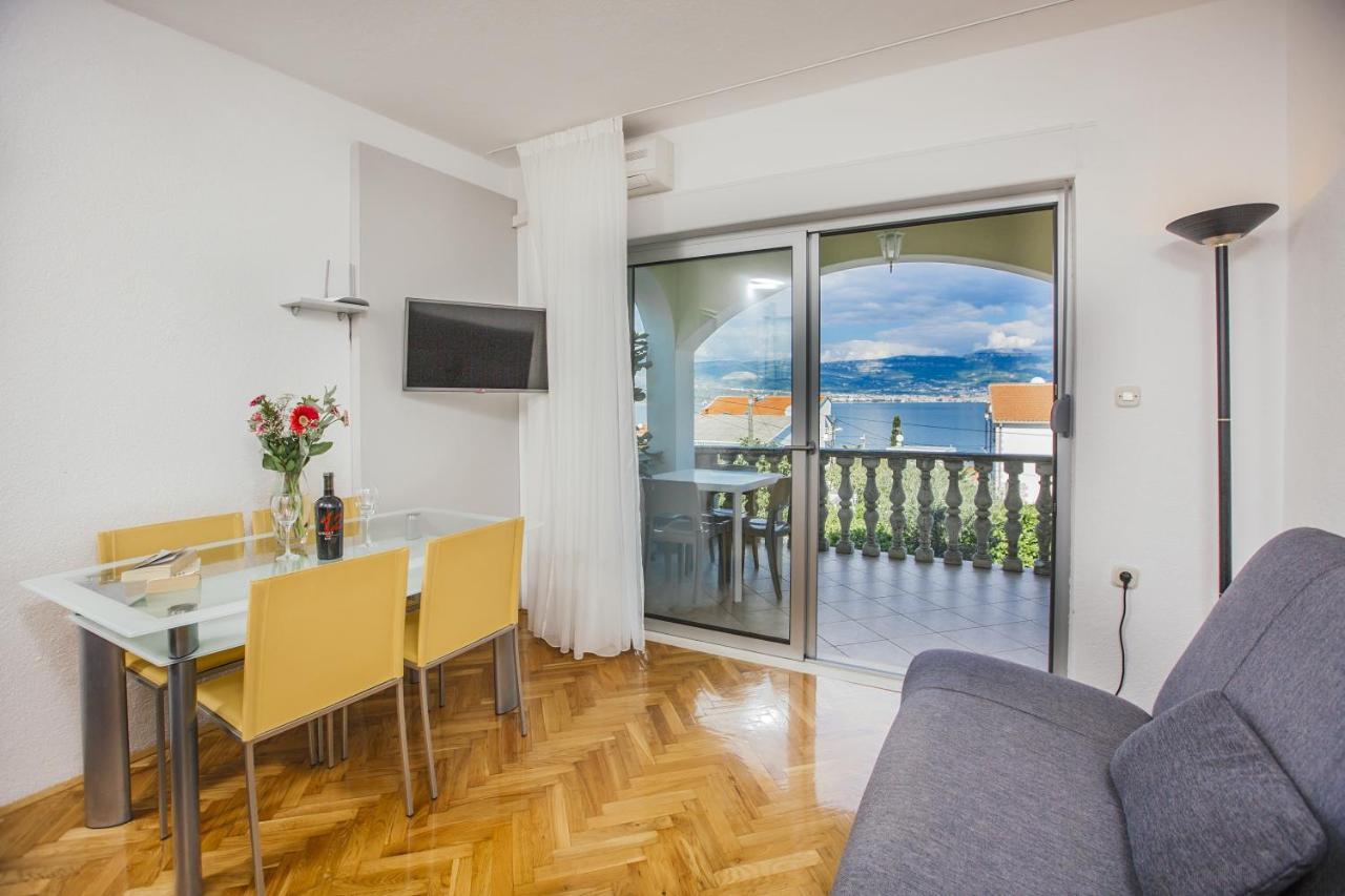 Apartments Bago Trogir Exteriör bild