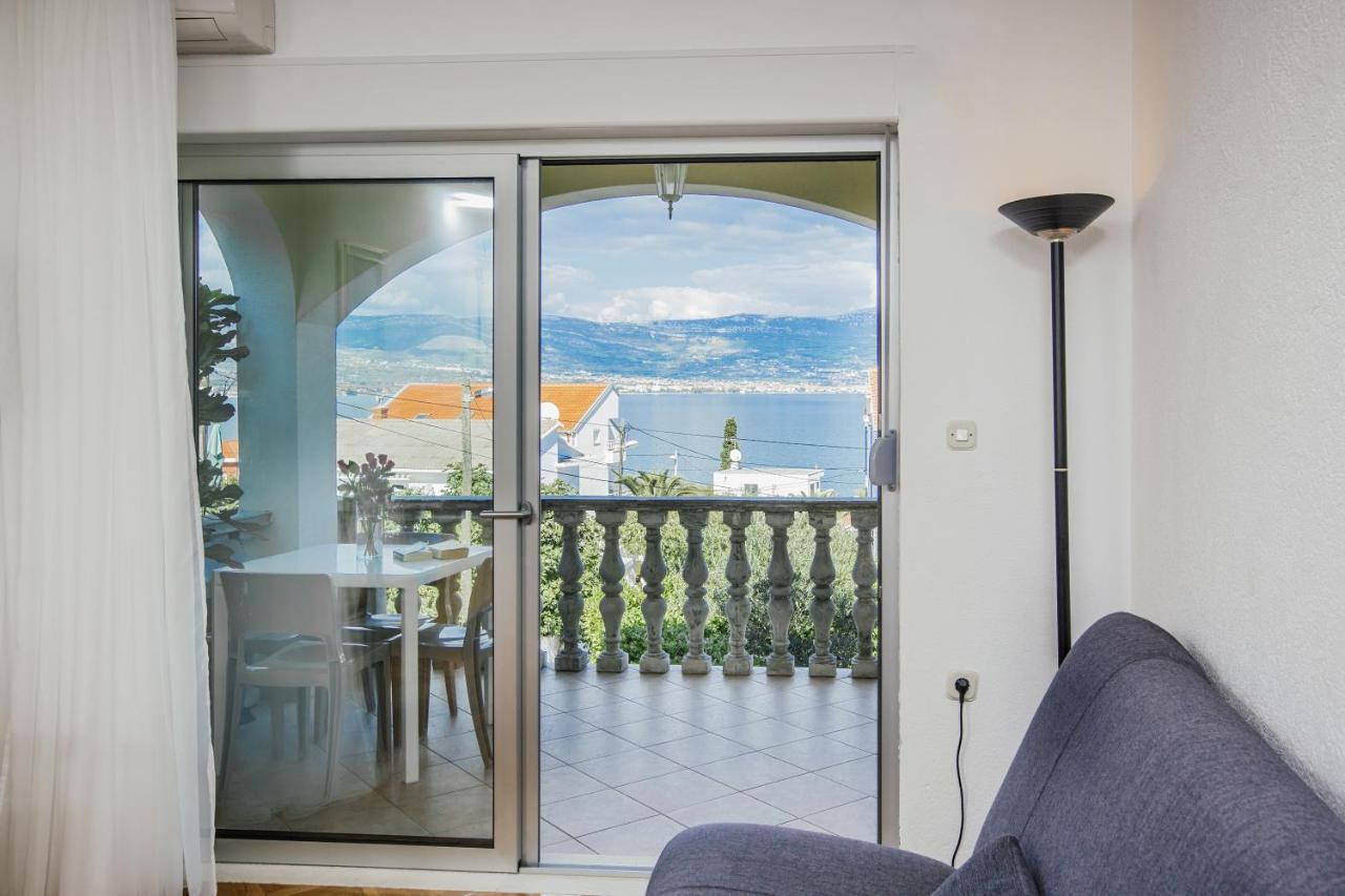 Apartments Bago Trogir Exteriör bild